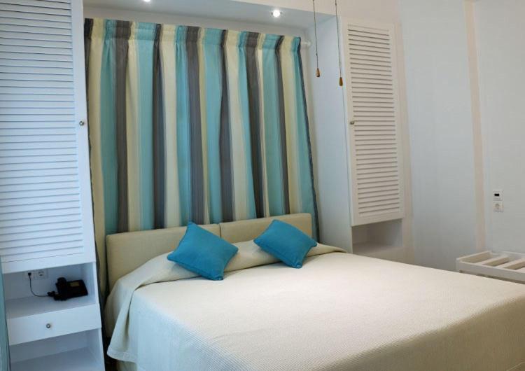Spiros & Hiroko Hotel - Adults Only Периса Екстериор снимка