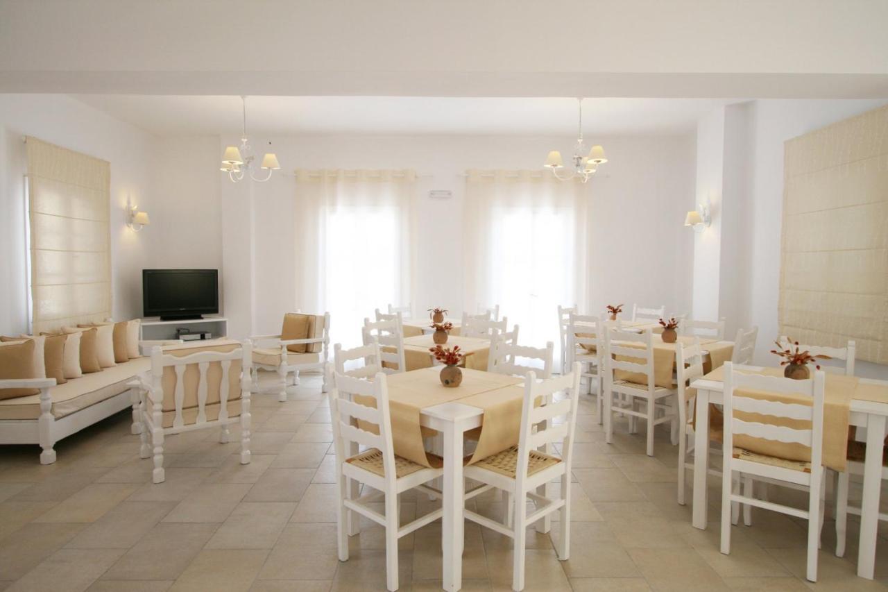 Spiros & Hiroko Hotel - Adults Only Периса Екстериор снимка