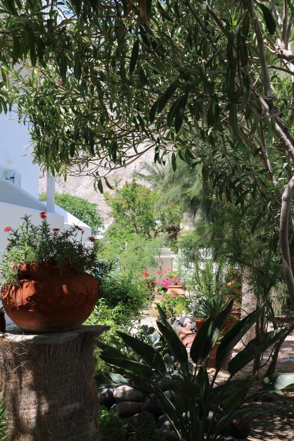 Spiros & Hiroko Hotel - Adults Only Периса Екстериор снимка